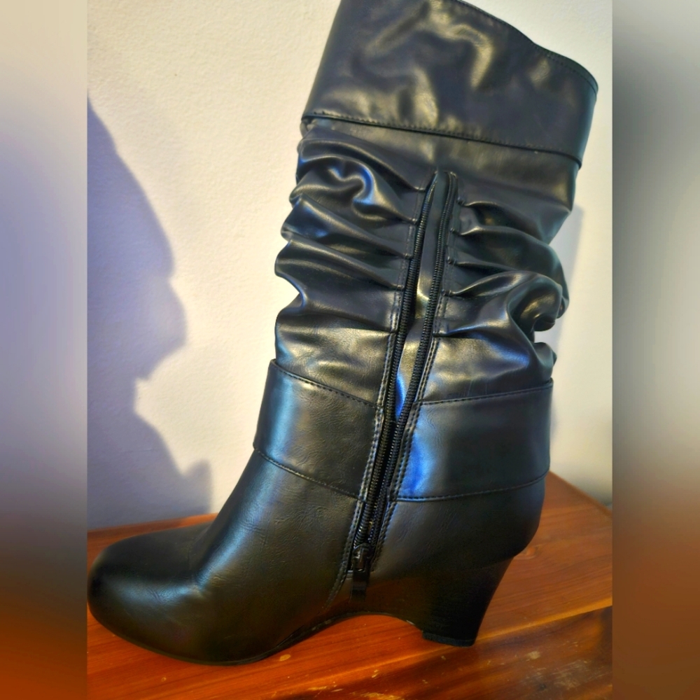 Leather Black Wedge Boots Size 10